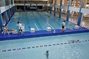 PISCINE MUNICIPALE, BIARRITZ, PYRENEES ATLANTIQUES, (64), FRANCE, PAYS BASQUE, COTE BASQUE 