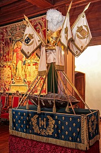 BERCEAU DU ROI HENRI IV CONSTITUE D'UNE CARAPACE DE TORTUE, CHATEAU DE PAU OU NAQUIT EN 1553 HENRI IV, ROI DE FRANCE ET DE NAVARRE, ET CLASSE MONUMENT HISTORIQUE EN 1840, PAU, PYRENEES ATLANTIQUES (64), AQUITAINE, FRANCE 