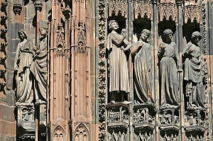 PORTAIL SUD DE LA CATHEDRALE DE STRASBOURG, VIERGES FOLLES, STRASBOURG, BAS RHIN (67), ALSACE, FRANCE, EUROPE 