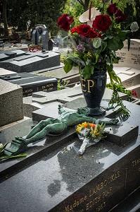 SEPULTURE DE LA CHANTEUSE EDITH PIAF CIMETIERE DU PERE-LACHAISE, PARIS 20 EME ARRONDISSEMENT, FRANCE 