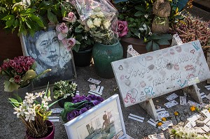 TOMBE DE SERGE GAINSBOURG, CIMETIERE DU MONTPARNASSE, 14EME ARRONDISSEMENT, PARIS, FRANCE 