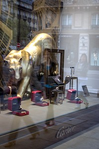 MAGASIN DE MONTRES ET BIJOUX DE LUXE CARTIER, PLACE DE SAINT-GERMAIN-DES PRES, 6EME ARRONDISSEMENT, PARIS, FRANCE 
