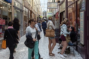 PASSAGE CHOISEUL, GALERIE COUVERTE ENTRE LA RUE DES PETITS-CHAMPS ET LA RUE SAINT-AUGUSTIN, PARIS (75), FRANCE 