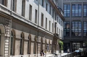 ETUDIANTS AU COLLEGE DE FRANCE, PARIS (75), FRANCE 