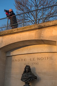 STATUE D'ANDRE LE NOTRE (1613-1700), JARDINIER DU ROI LOUIS XIV, JARDIN DES TUILERIES, PARIS, ILE-DE-FRANCE (75), FRANCE 