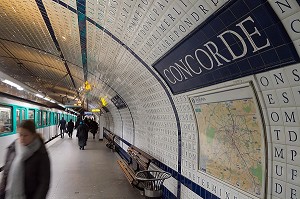 STATION DE METRO CONCORDE, PARIS, ILE-DE-FRANCE (75), FRANCE 