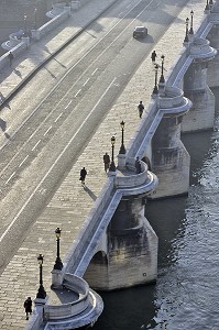 PONT NEUF A CONTREJOUR, 1ER ARRONDISSEMENT, PARIS (75), FRANCE 