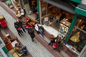 MARCHE AUX PUCES, MARCHE DAUPHINE, SAINT-OUEN, SEINE-SAINT-DENIS, FRANCE 