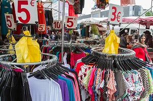 MARCHE AUX PUCES, PORTE DE MONTREUIL, MONTREUIL (93) SEINE-SAINT-DENIS, FRANCE 
