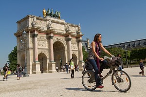 ARC DE TRIOMPHE DU CARROUSEL DU LOUVRE, 1ER ARRONDISSEMENT, PARIS, FRANCE 