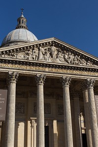 LE PANTHEON, SITUE PLACE DU PANTHEON SUR LA MONTAGNE SAINTE-GENEVIEVE, AU COEUR DU QUARTIER LATIN. IL A POUR VOCATION D'HONORER DES PERSONNALITES ILLUSTRES AYANT MARQUE L'HISTOIRE DE FRANCE, 5EME ARRONDISSEMENT, PARIS (75), FRANCE 