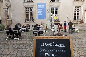 LE CAFE SUEDOIS, COUR INTERIEURE DE L'INSTITUT SUEDOIS, RUE PAYENNE, 3EME ARRONDISSEMENT, PARIS (75), ILE-DE-FRANCE, FRANCE 