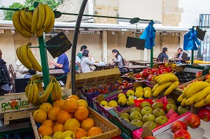 MARCHE COUVERT DES ENFANTS ROUGES, LE PLUS VIEUX MARCHE COUVERT DE PARIS, 3EME ARRONDISSEMENT, PARIS (75), ILE-DE-FRANCE, FRANCE 