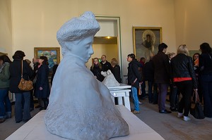 SCULPTURE A L'INTERIEUR DU MUSEE RODIN, CREE EN 1916 A L'INITIATIVE D'AUGUSTE RODIN, LE MUSEE EST SITUE A L'HOTEL BIRON, HOTEL PARTICULIER DU 18 EME SIECLE, 7 EME ARRONDISSEMENT, PARIS (75), ILE-DE-FRANCE, FRANCE 