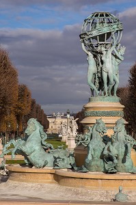 FONTAINE DE L'OBSERVATOIRE OU FONTAINE DES QUATRE-PARTIES-DU-MONDE, JARDIN DU LUXEMBOURG, 6EME ARRONDISSEMENT, PARIS (75), FRANCE 