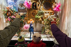 VITRINES DE NOEL DES GRANDS MAGASINS, PRINTEMPS-HAUSSMANN, 9 EME ARRONDISSEMENT, PARIS (75), ILE-DE-FRANCE, FRANCE 