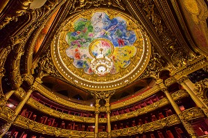 INTERIEUR DE L'OPERA GARNIER, PALAIS GARNIER, PLAFOND PEINT PAR MARC CHAGALL EN 1964, 9 EME ARRONDISSEMENT, (75), PARIS, ILE-DE-FRANCE, FRANCE 
