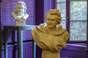 BUSTE DE BALZAC, MAISON DE BALZAC, MUSEE SITUE DANS L'ANCIEN DOMICILE DE L'ECRIVAIN, 16 EME ARRONDISSEMENT, PARIS (75), ILE-DE-FRANCE, FRANCE 