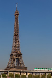 METRO PONT DE BIR-HAKEIM, 16 EME ARRONDISSEMENT, PARIS (75), ILE-DE-FRANCE, FRANCE 