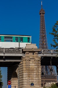 METRO PONT DE BIR-HAKEIM, 16 EME ARRONDISSEMENT, PARIS (75), ILE-DE-FRANCE, FRANCE 