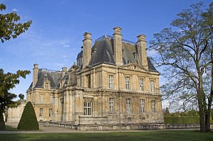 CHATEAU DE MAISONS-LAFFITTE, EDIFICE BATI AU 17 EME SIECLE PAR FRANCOIS MANSART DANS UN STYLE CLASSIQUE, MAISONS-LAFFITTE, YVELINES (78), FRANCE 