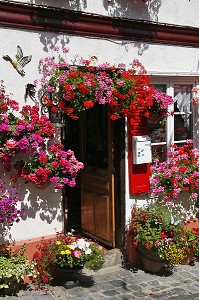 MAISON FLEURIE, SAINT-VALERY-SUR-SOMME, SOMME (80), PICARDIE, FRANCE 