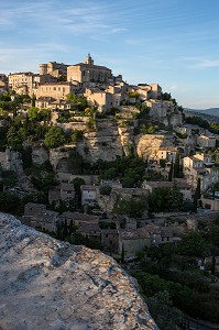 VILLAGE PERCHE DE GORDES, PLUS BEAU VILLAGE DE FRANCE, PARC NATUREL REGIONAL DU LUBERON, VAUCLUSE (84), FRANCE 