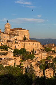 VILLAGE PERCHE DE GORDES, PLUS BEAU VILLAGE DE FRANCE, PARC NATUREL REGIONAL DU LUBERON, VAUCLUSE (84), FRANCE 