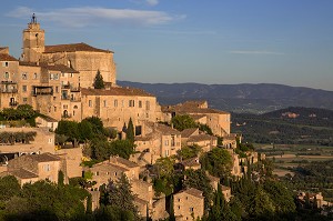 VILLAGE PERCHE DE GORDES, PLUS BEAU VILLAGE DE FRANCE, PARC NATUREL REGIONAL DU LUBERON, VAUCLUSE (84), FRANCE 