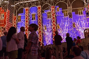 LES LUMINESSENCES D'AVIGNON, PALAIS DES PAPES, VILLE D'AVIGNON APPELEE CITE DES PAPES ET CLASSEE AU PATRIMOINE MONDIAL DE L'UNESCO, VAUCLUSE (84), FRANCE 