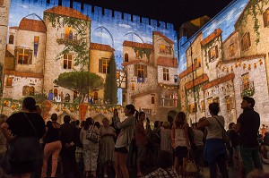 LES LUMINESSENCES D'AVIGNON, PALAIS DES PAPES, VILLE D'AVIGNON APPELEE CITE DES PAPES ET CLASSEE AU PATRIMOINE MONDIAL DE L'UNESCO, VAUCLUSE (84), FRANCE 