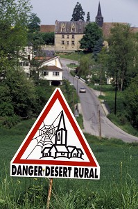 SIGNALISATION ROUTIERE, PANNEAU HUMORISTIQUE, DANGER DESERT RURAL. 