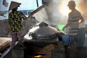 ILLUSTRATION VIETNAM 