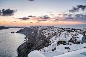 SANTORIN, JOYAU DES CYCLADES, GRECE 