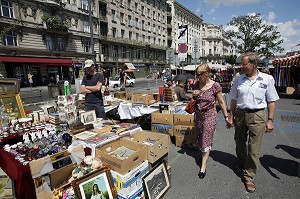 NASCHMARKT, MARCHE AU PUCE DU SAMEDI, VIENNE, AUTRICHE 