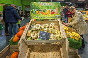 BIENVENUE A LA FERME, PRODUITS FERMIERS ET ARTISANAUX, CAEN, (14) CALVADOS, BASSE NORMANDIE, FRANCE 