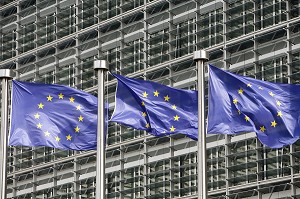 DRAPEAUX EUROPEENS, BERLAYMONT, BATIMENT DE LA COMMISSION EUROPEENNE, BRUXELLES, BELGIQUE 