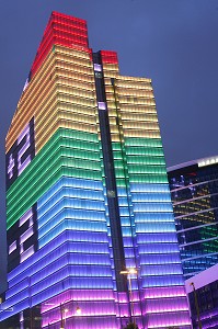 ILLUMINATION DE LA TOUR DEXIA, PLACE ROGIER, BRUXELLES, BELGIQUE