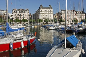 PORT DE PLAISANCE DES EAUX VIVES, QUAI GUSTAVE ADOR, GENEVE, SUISSE 