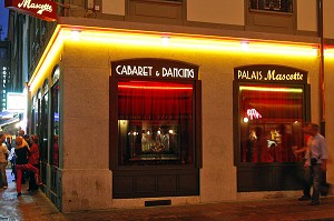 CABARET SPECTACLE 'LE PALAIS MASCOTTE', UNE DES PLUS VIEILLE INSTITUTION DE LA VILLE, GENEVE, SUISSE 