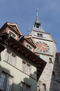 LA SUISSE, PARADIS FISCAL, ZUG, SUISSE 