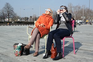 ECLIPSE SOLAIRE A ZURICH, SUISSE 