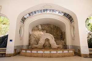 PAVILLON DE LA SOURCE DES CELESTINS, STATION THERMALE, HALL REALISE DANS UN STYLE NEO-CLASSIQUE PAR L'ARCHITECTE LUCIEN WOOG, VICHY, ALLIER, REGION AUVERGNE-RHONE-ALPES, FRANCE 