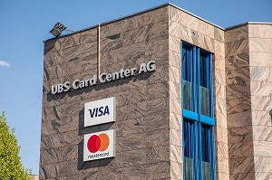 SIEGE DE LA DIVISION DE LA BANQUE UBS EN CHARGE DU TRAITEMENT DES OPERATION PAR CARTES BANCAIRES, VISA, MASTERCARD, PAIEMENTS PAR CARTE BANCAIRE, PAIEMENT SECURISE, OERLIKON, BANLIEUE DE ZURICH, CANTON DE ZURICH, SUISSE 
