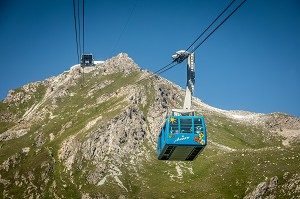 TELEPHERIQUE MENANT AU WEISSHORN, MONTAGNE, STATION D'AROSA, CANTON DES GRISONS, ALPES SUISSES, SUISSE 