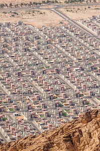 ENSEMBLE IMMOBILIER REGROUPANT DES LOTISSEMENTS D'HABITATION DANS LA BANLIEUE D'AL AIN, AL AIN, EMIRAT D'ABU DHABI, GOLFE PERSIQUE, EAU, EMIRATS ARABES UNIS 