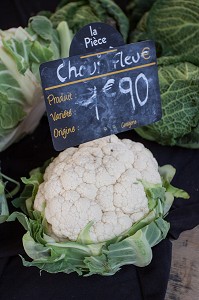 MARCHE DE VIC-EN-BIGORRE, HAUTES-PYRENEES, FRANCE 