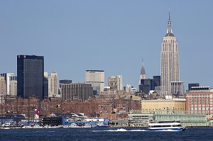 VUE SUR L'EMPIRE STATE BUILDING ET LA SKYLINE DE NEW YORK DEPUIS LE NEW JERSEY, MANHATTAN, NEW YORK CITY, ETATS-UNIS D'AMERIQUE, USA 