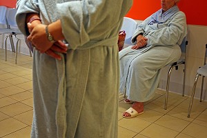 TRAITEMENT DE L'OBESITE AU CENTRE DE CURE THERMALE DE BRIDES-LES-BAINS, SAVOIE, FRANCE 