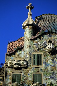 DETAIL DE LA CASA BATLLO, ARCHITECTURE, MONUMENT, ANTONI GAUDI, BARCELONE, BARCELONA, CATALOGNE, ESPAGNE 